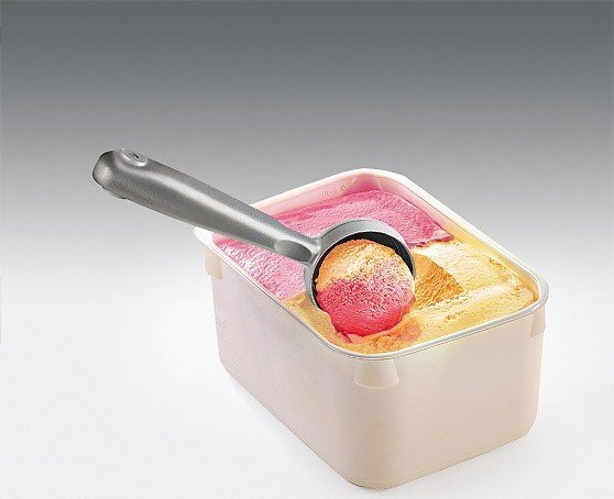 Tupperware Ice Cream Scoop (1)