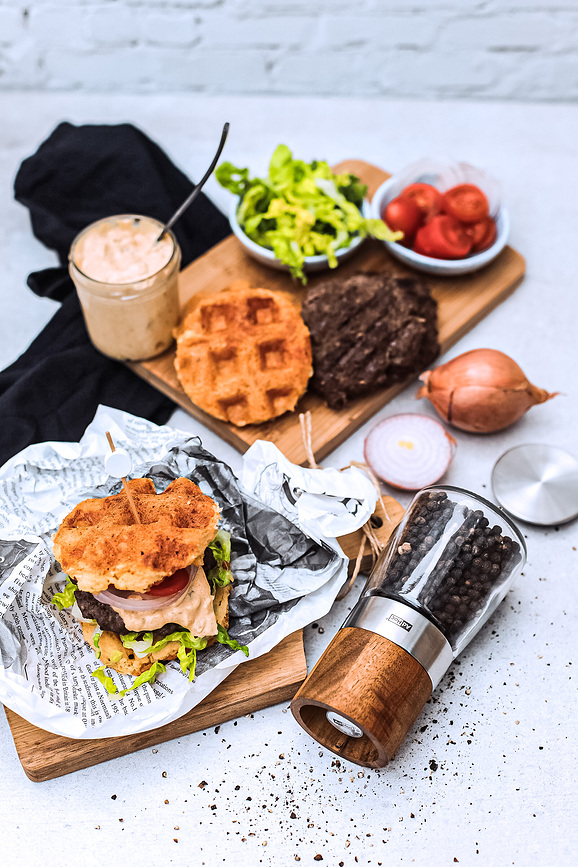 Akasia Mlinček za sol ali poper, svetel jesen