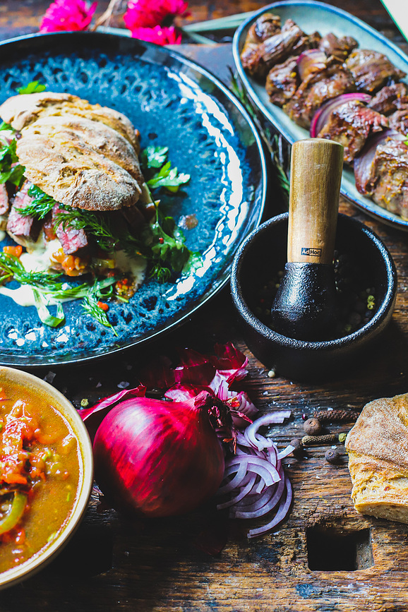 Camo.10 Mužar s tučkom