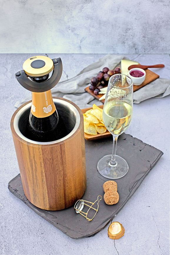 Gusto Bouchon à Champagne, noir et or