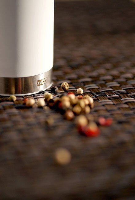 Milano Električni mlinček za poper in sol, črn