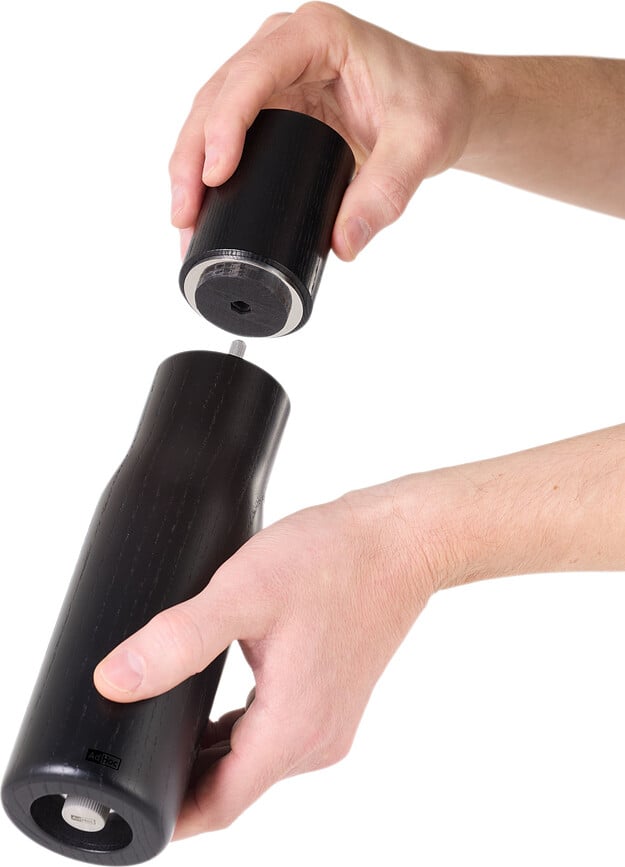 Molinillo de fresno Levo L, oscuro, para sal o pimienta