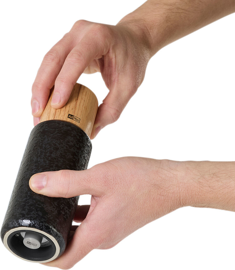 Molinillo para sal o pimienta Yara, negro