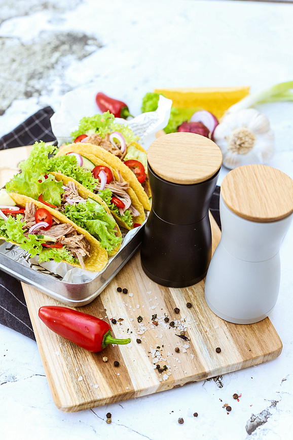 Molinillos para sal y pimienta Twin, negro y blanco, Set de 2 piezas