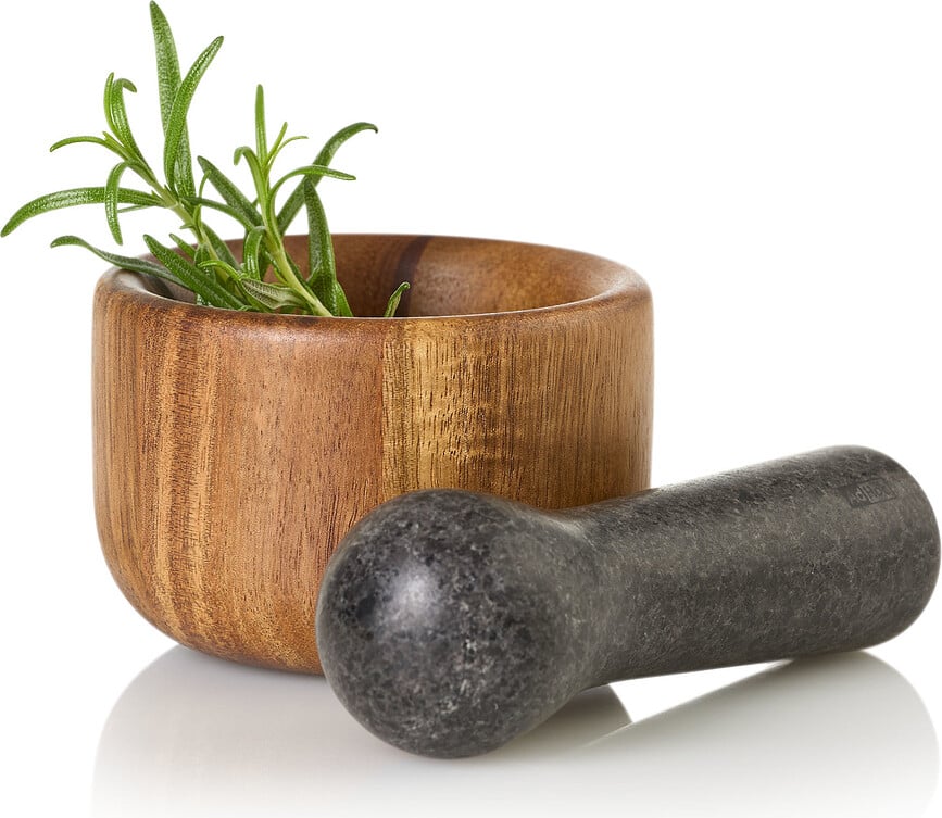 Taru Mužar s tučkom L