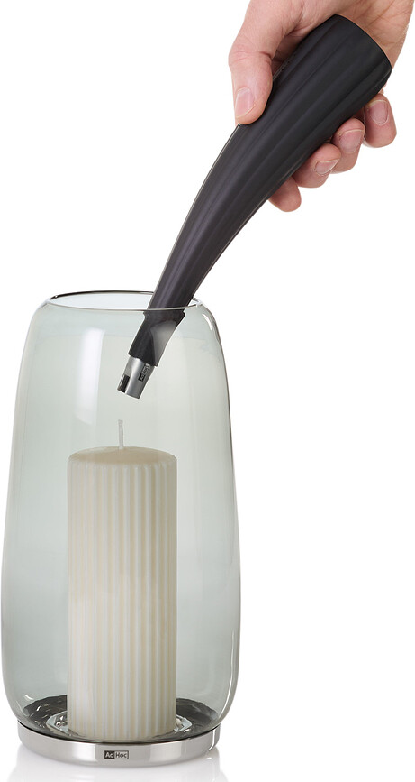 Yuna Φανάρι, L