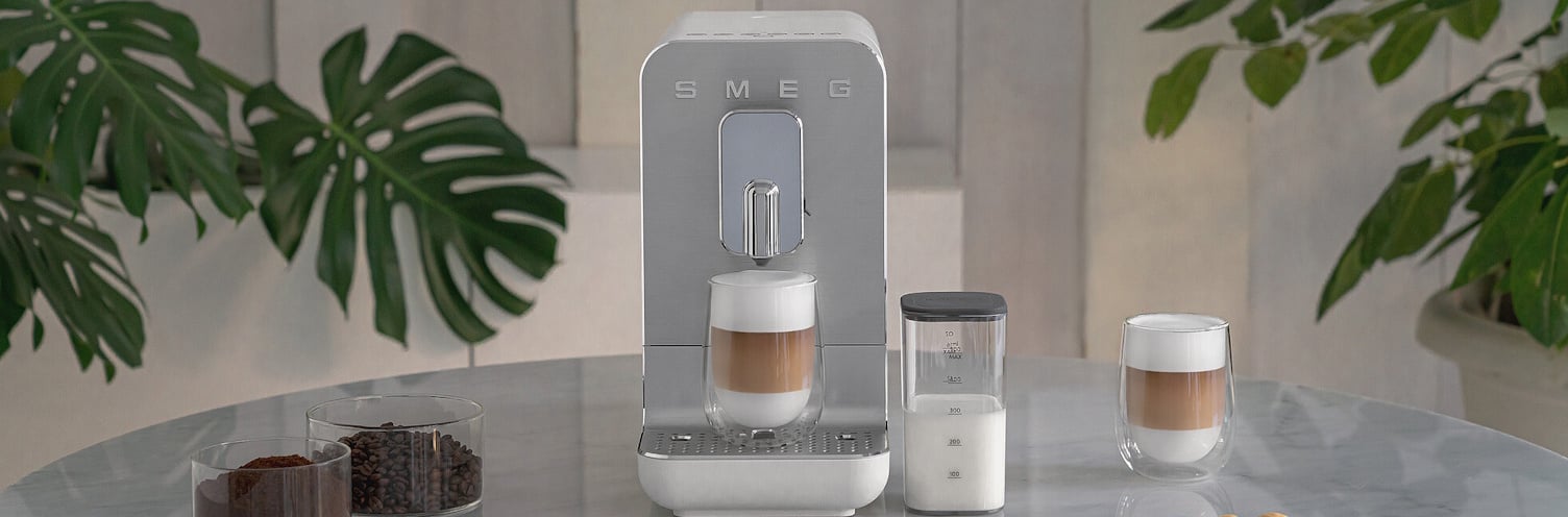 Kafijas gatavošanas prieks ar Smeg Collezione kafijas automātiem