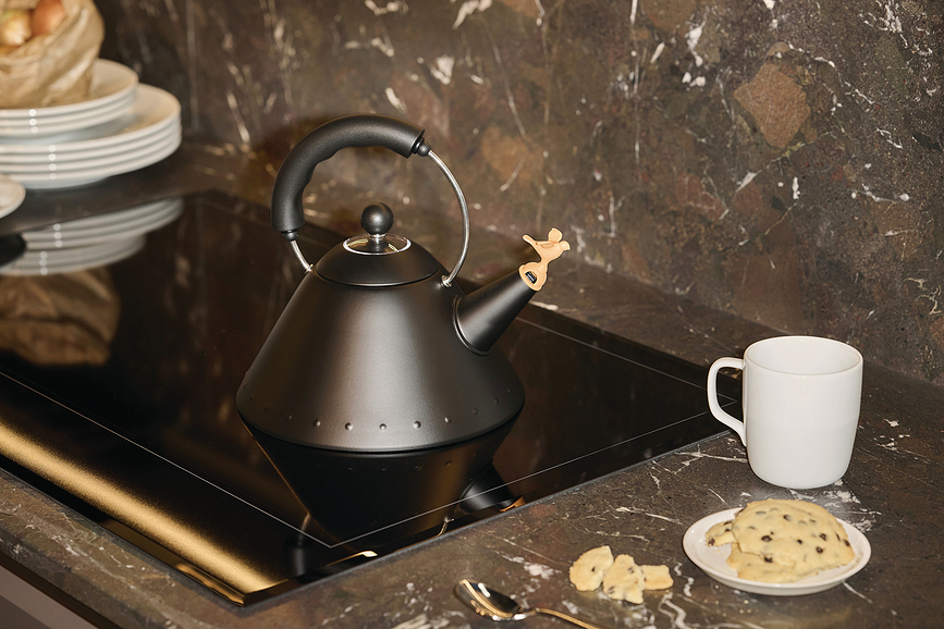 Alessi 9093 Βραστήρας με Σφυρίχτρα, 2 L, μαύρος ματ