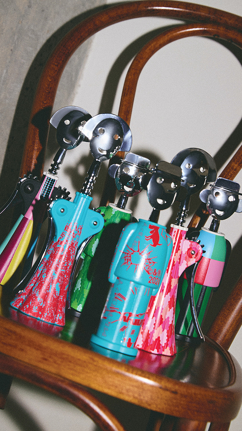 Anna G. Parade Tire-bouchon