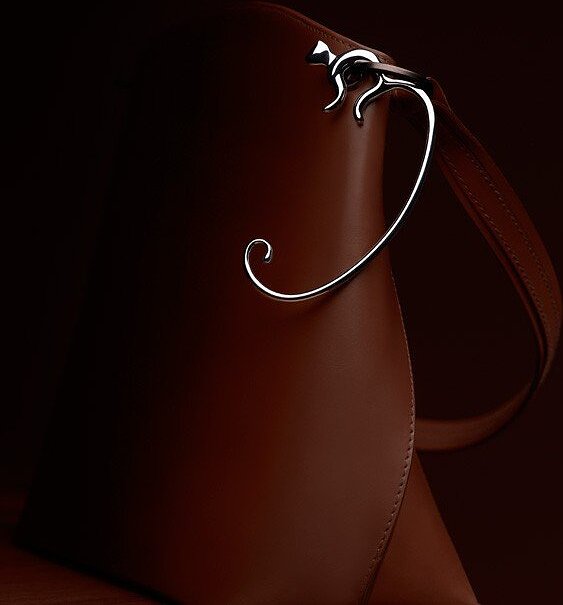 Colgador de acero pulido Minou, para bolsos