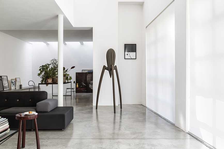Juicy Salif XXL Decoration 186 cm grey-brown