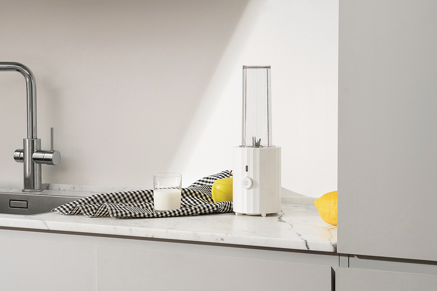 Plissé Blender On The Go crni