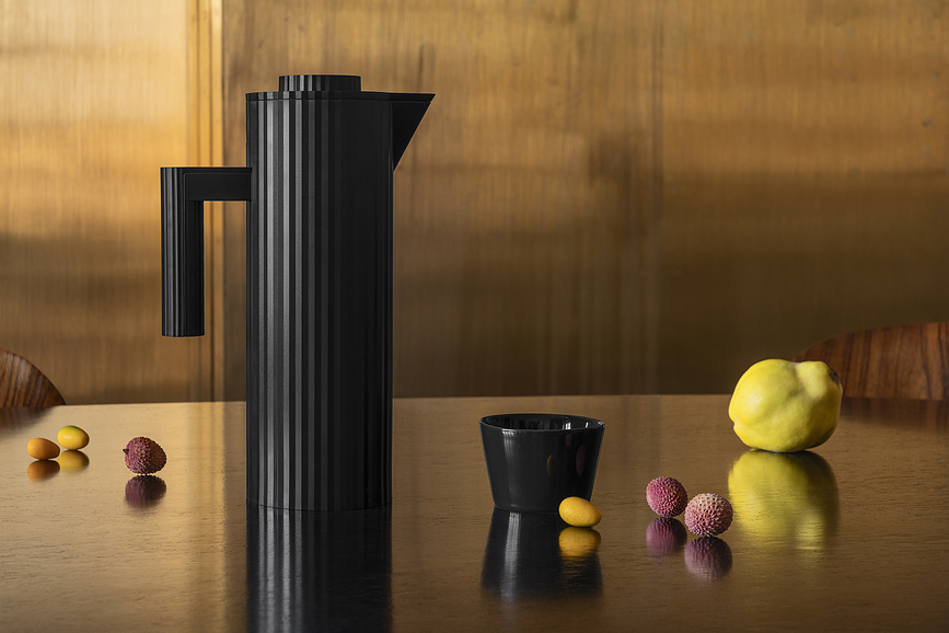 Plissé Carafe isotherme, 1 L, noire