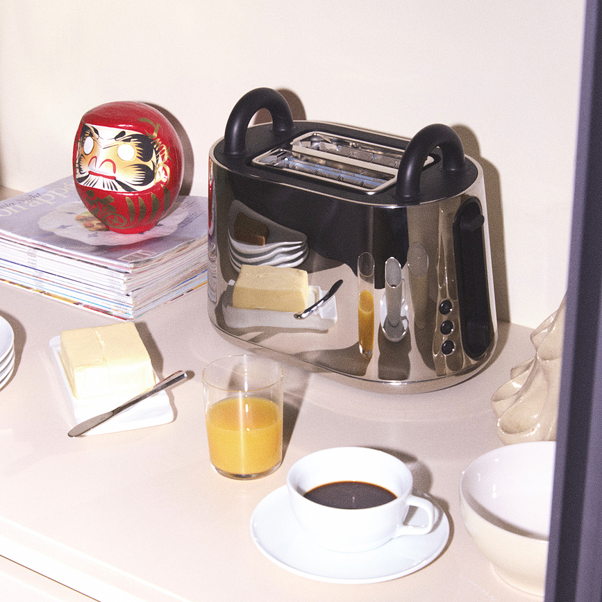 Toru Τοστιέρα