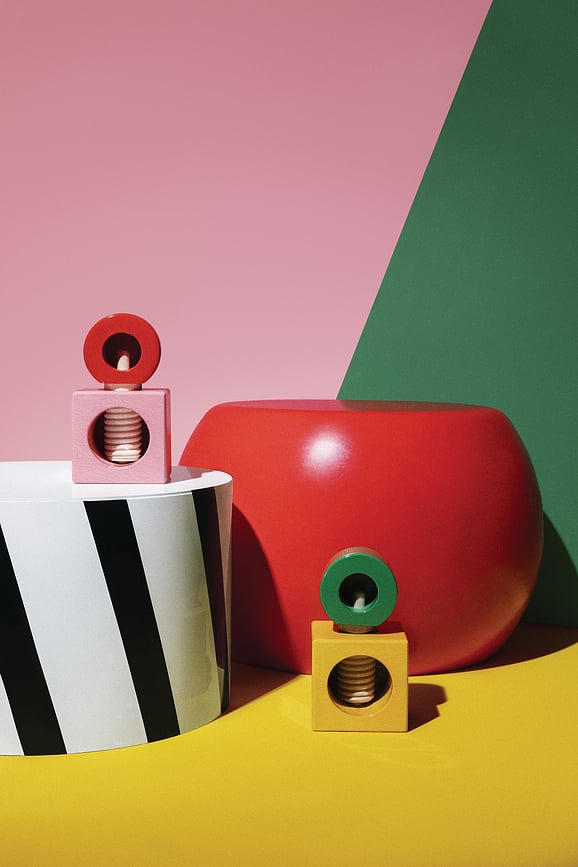 Twerg Drobilnik orehov, rdeče-roza