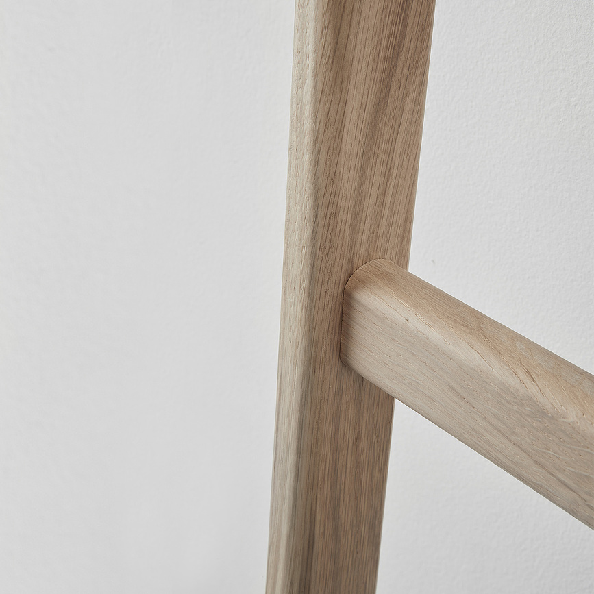 Mink Κρεμάστρα Πετσετών Σκάλα, μαύρη