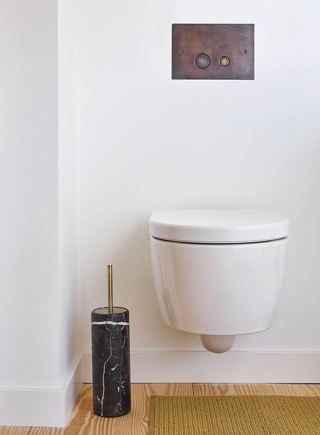 Nero WC ščetka, črna