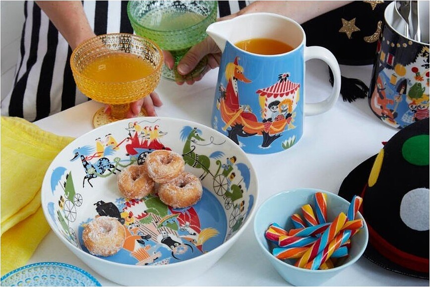 Jarra Moominhouse Moomin de Arabia Finland, con tapa cerámica