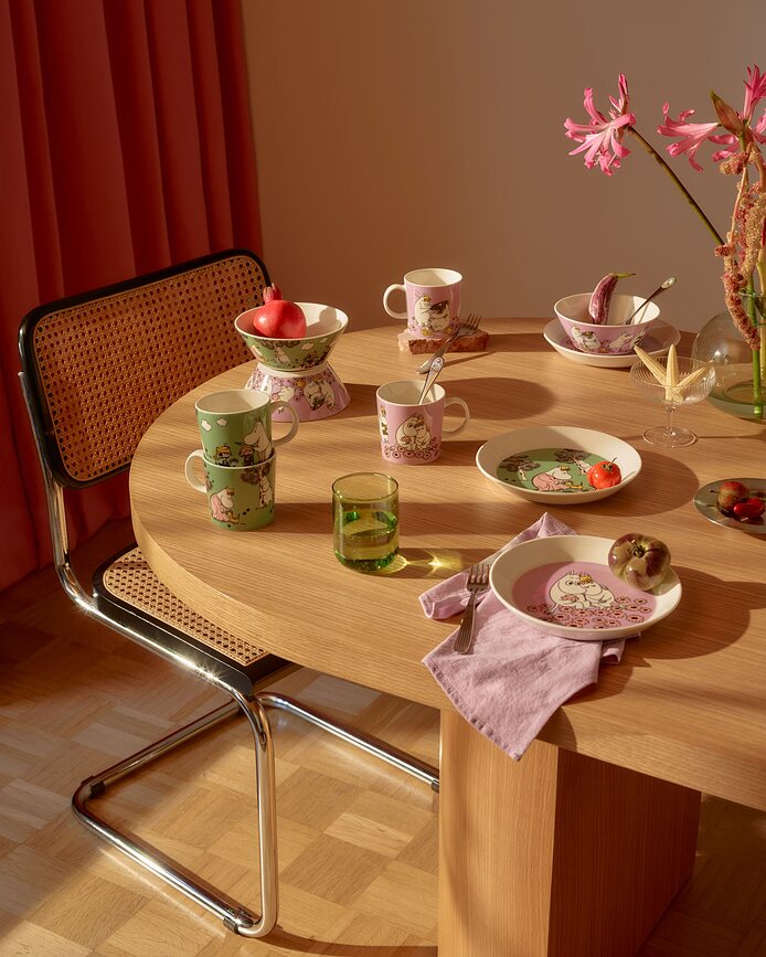 Skodelici Arabia Finland Muminki Sweethearts & Loving Care, 2 kos