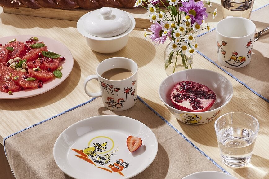 Taza Arabia Finland Moomin, diseño Muminek, verde