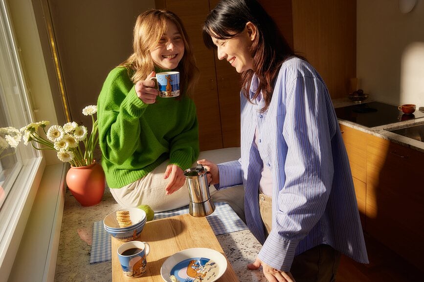 Taza Arabia Finland Moomin, diseño Muminek, verde