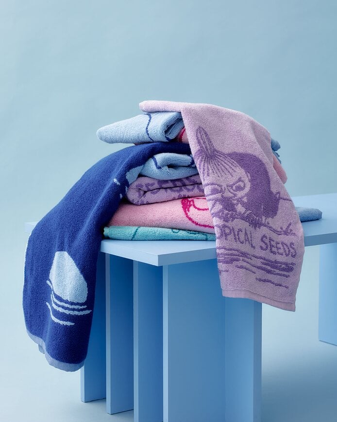 Toalla de algodón orgánico Arabia Finland Moomin Sweethearts 50 x 70 cm