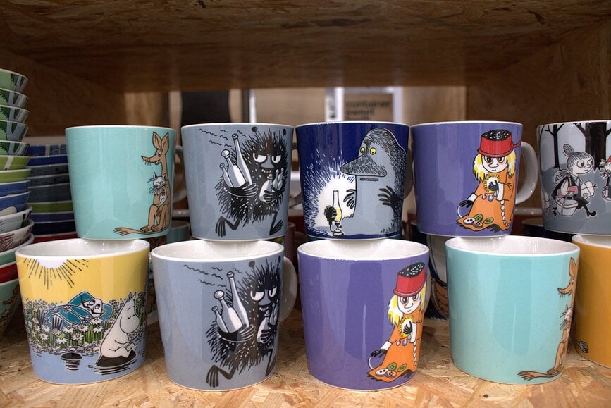 Taza Arabia Finland Moomin, diseño Muminek, verde