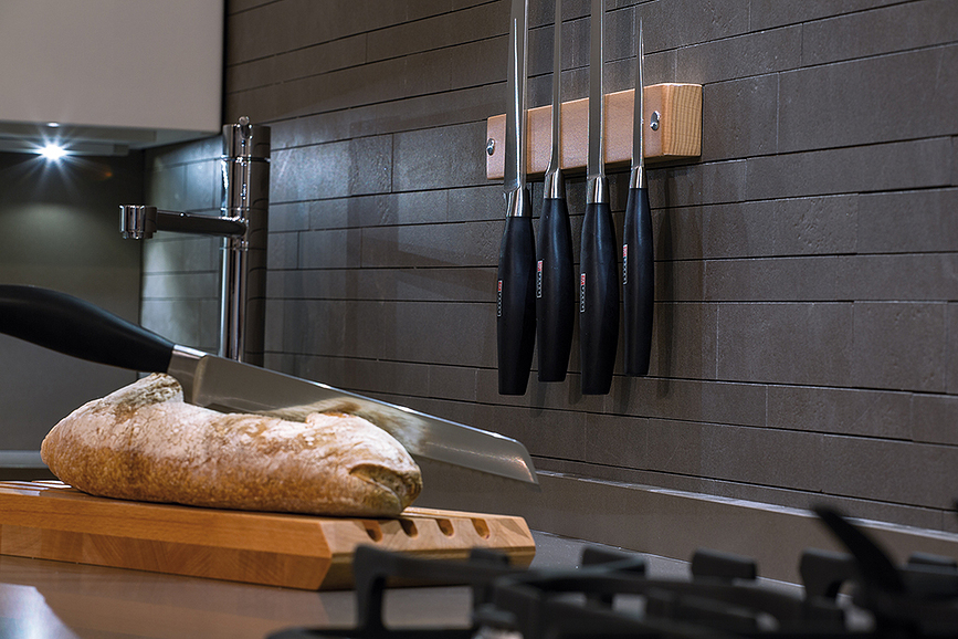 Tabla de Cortar Siena, 15 x 40 cm, reversible, con ranuras