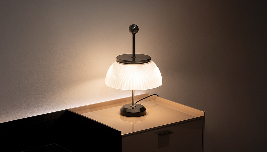 Lámpara de mesa Alfa
