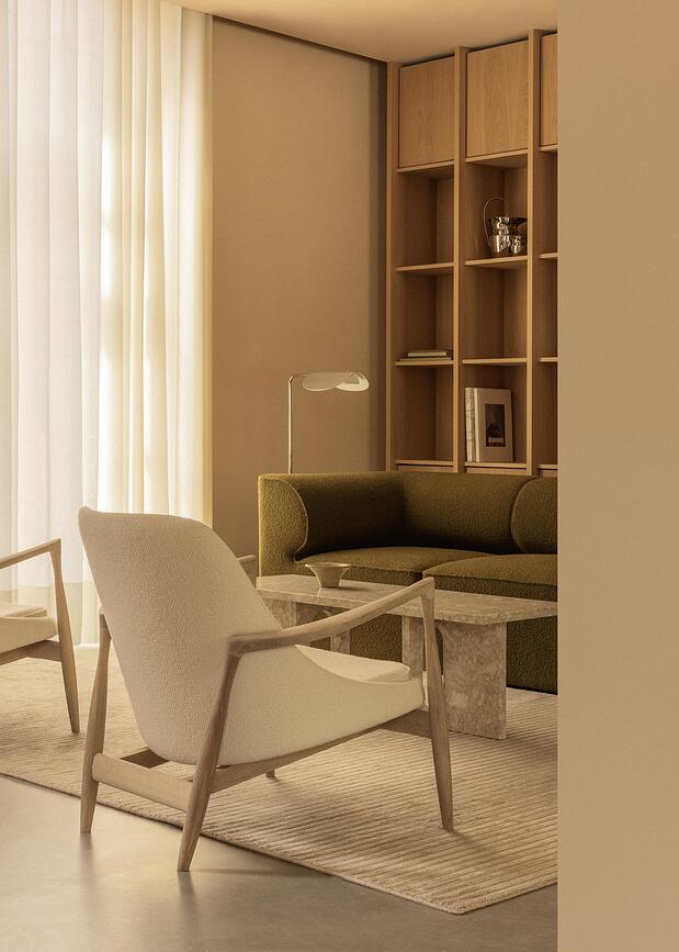 Atpūtas krēsls Elizabeth Lounge, gaišs ozols, polsterēts, melna āda