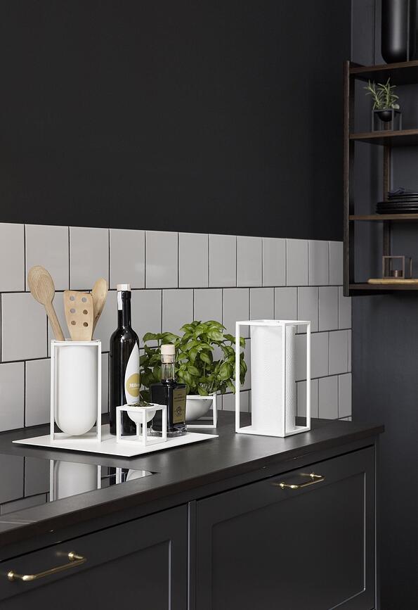 By Lassen Bol mini, sur support, en laiton