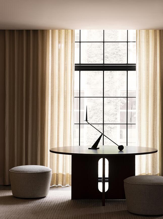 Candelabro para vela clásica Interconnect, 70 cm, marrón