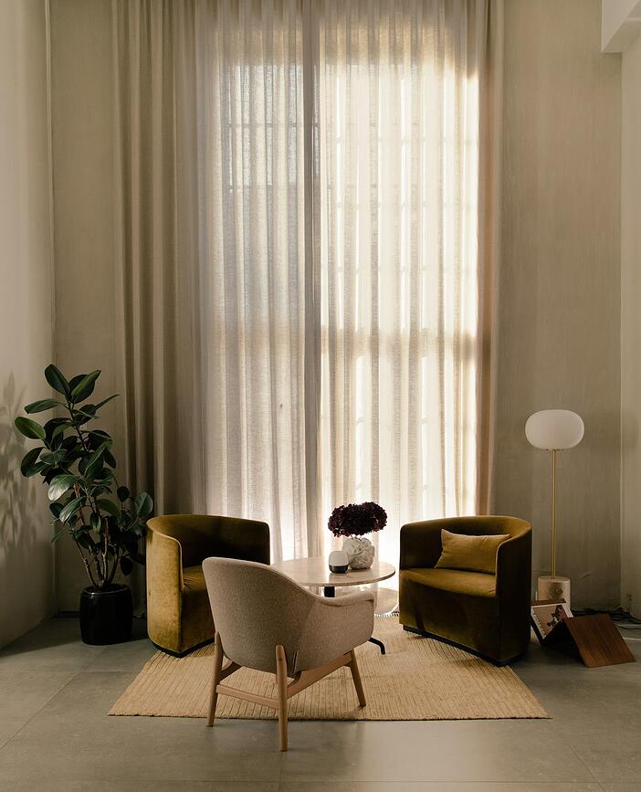 JWDA Stoječa svetilka, rdeča, travertin