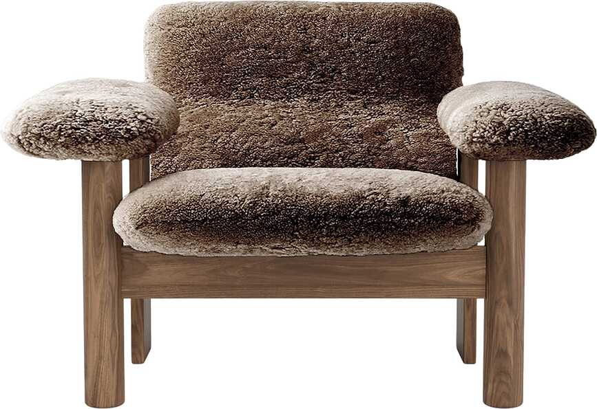 Křeslo Brasilia Sheepskin nízké na ořechových nožkách hnědé
