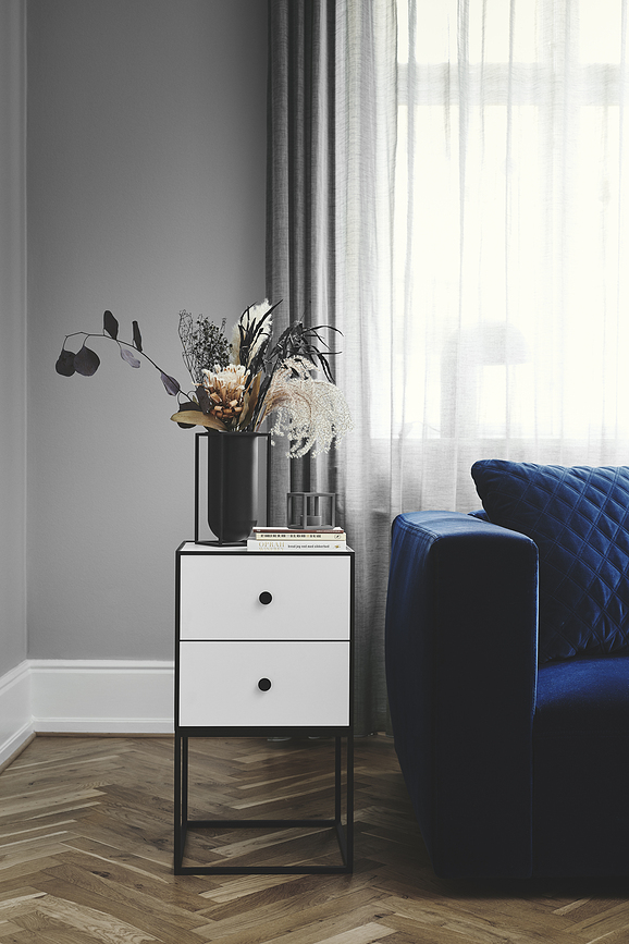 Kubus T Svečnik za čajne svečke, bel