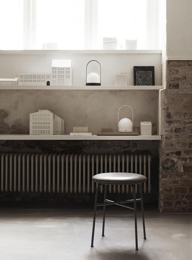 Lámpara de Mesa LED Carrie, latón