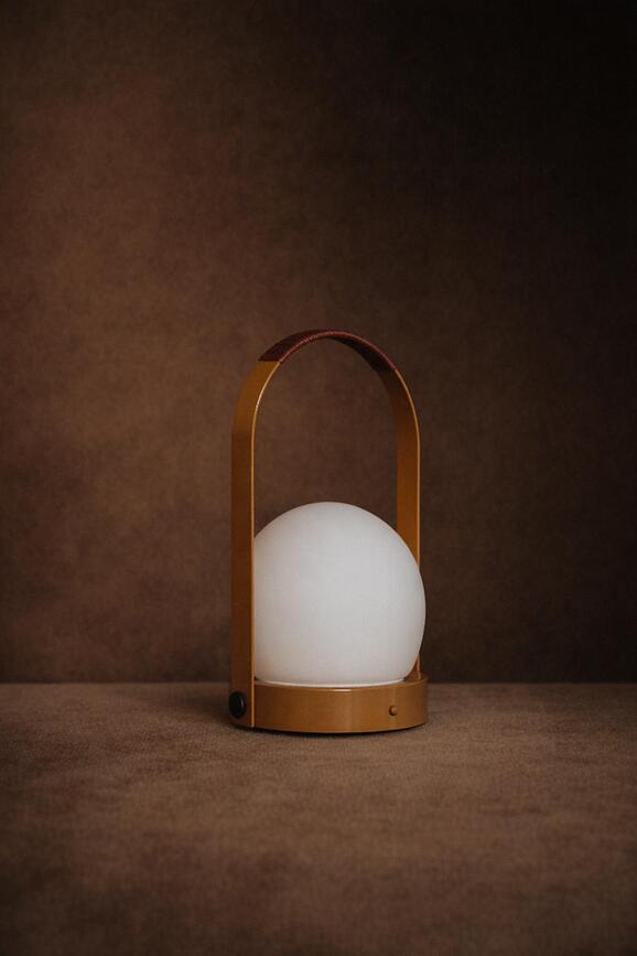 Lampe sans fil Carrie bleue avec poignée en cuir