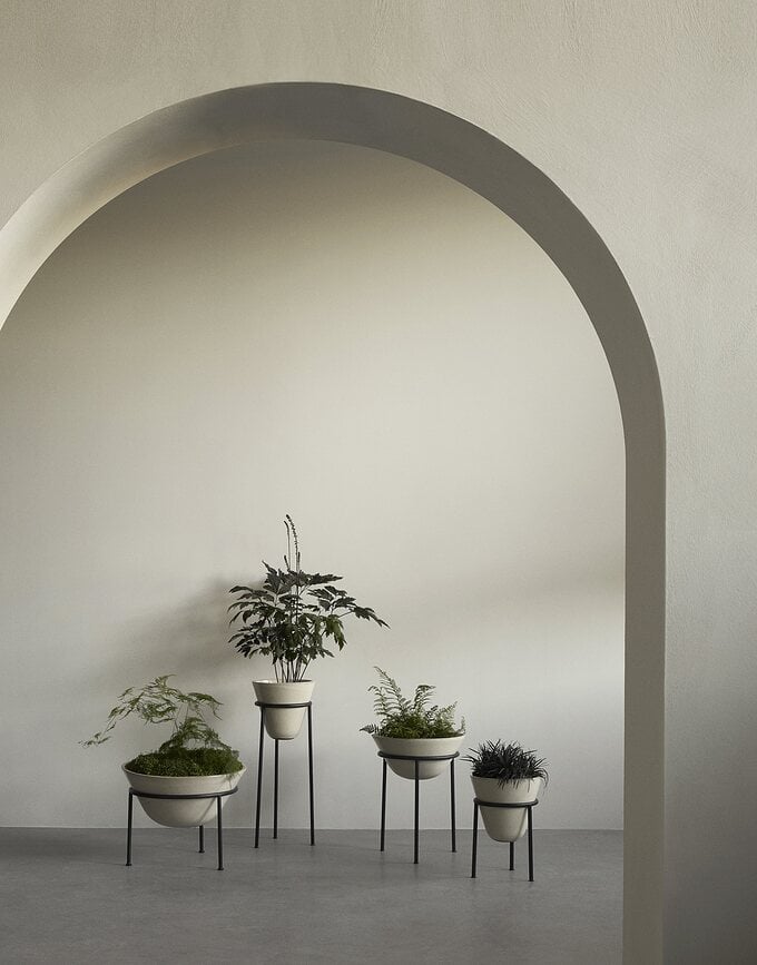 Macetero con soporte Daiza, 25 x 65 cm