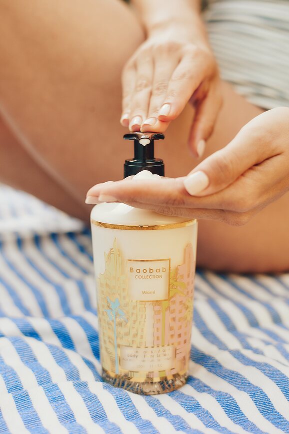 Baobab Gift Box Miami Darilni Set, gel za prhanje in losjon za telo, 2 kosa