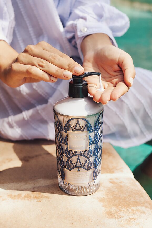 Estuche de Regalo Baobab Manhattan, gel de ducha y loción corporal, Set de 2 piezas