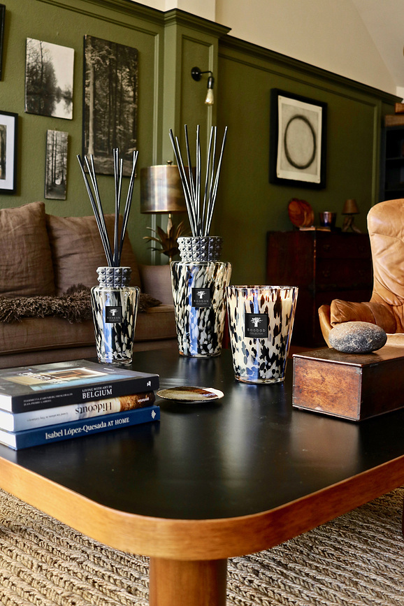 Pearls Dišeča Sveča, 24 cm, črna