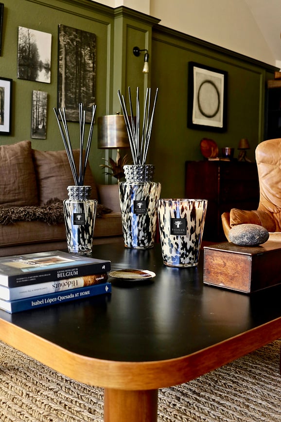 Pearls Black Αρωματικό Κερί, 24 cm