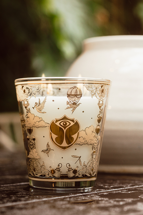 Tomorrowland 2025 Dišeča Sveča, 10 cm