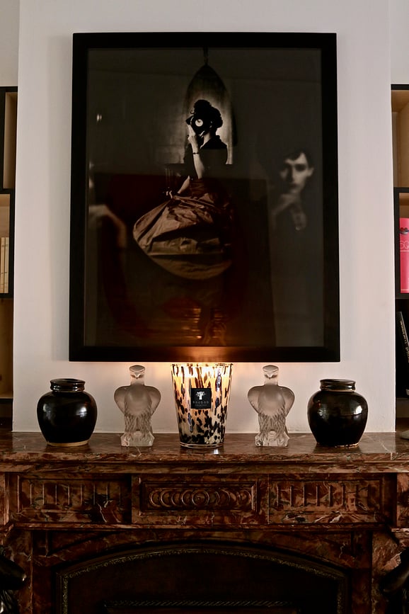 Vela aromática Pearls Black, 24 cm