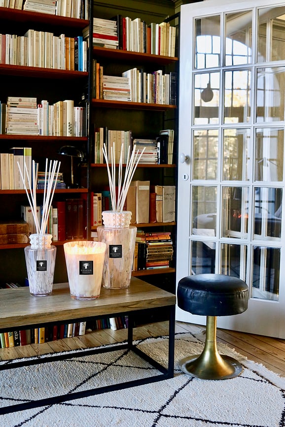 Vela aromática Pearls White, 35 cm