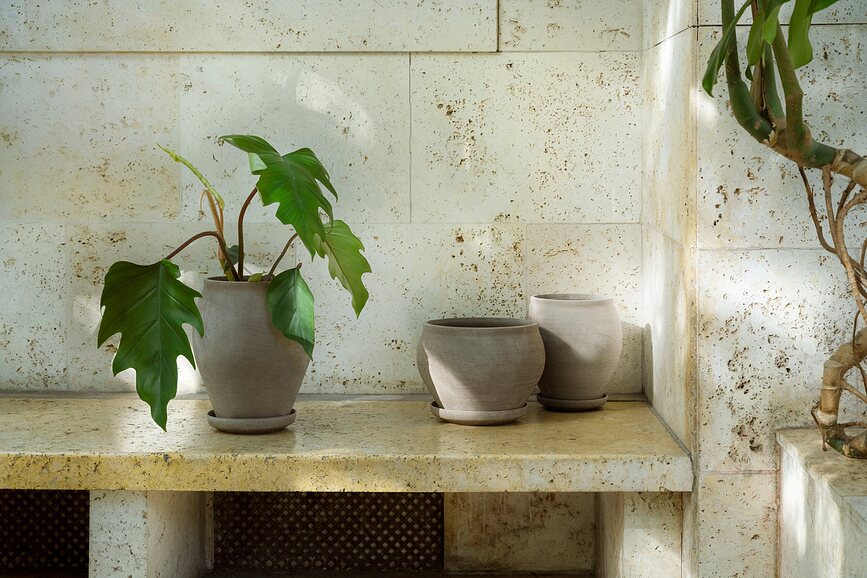 Delphi Cvetlični lonec s podstavkom, 26 cm, siv