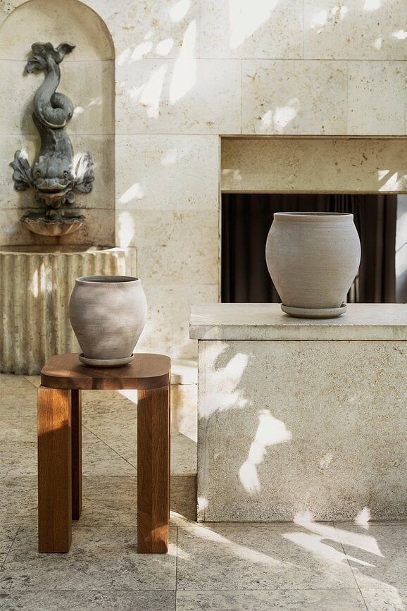 Delphi Tegla s podloškom 26 cm siva