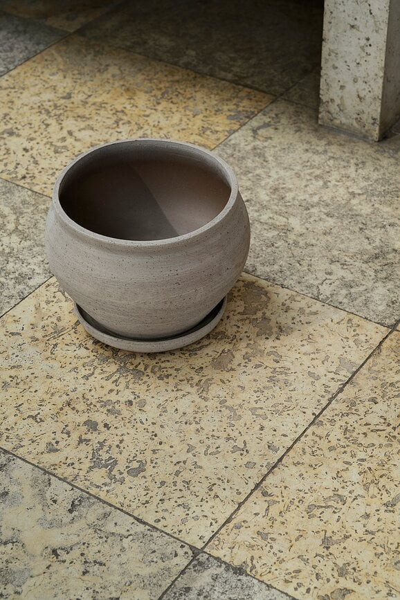 Delphi Tegla s podloškom 26 cm siva