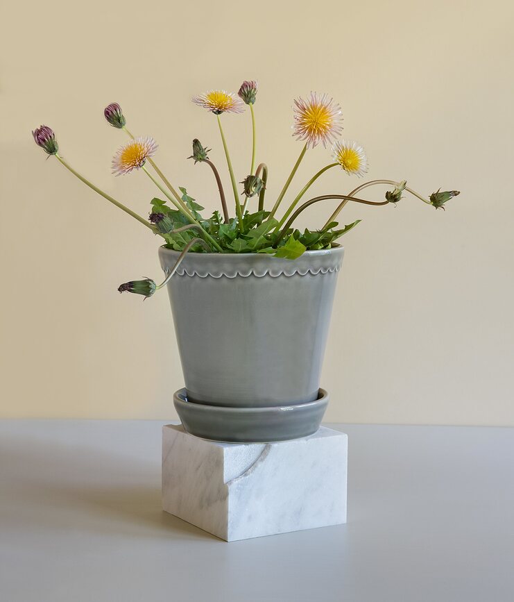 Helena Cvetlični lonec glaziran s podstavkom, 18 cm, siv