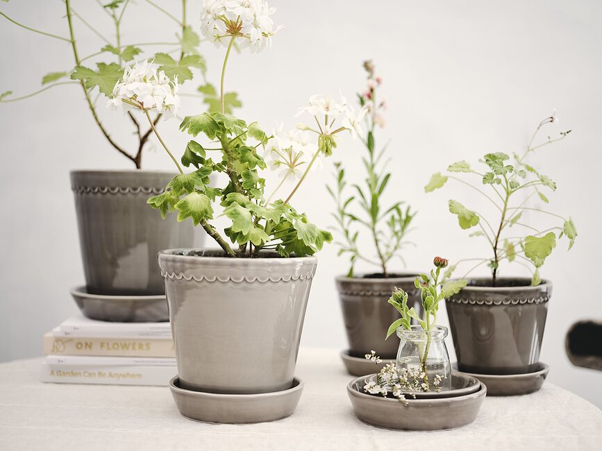 Helena Pot de Fleurs avec soucoupe, 18 cm, gris, émaillé